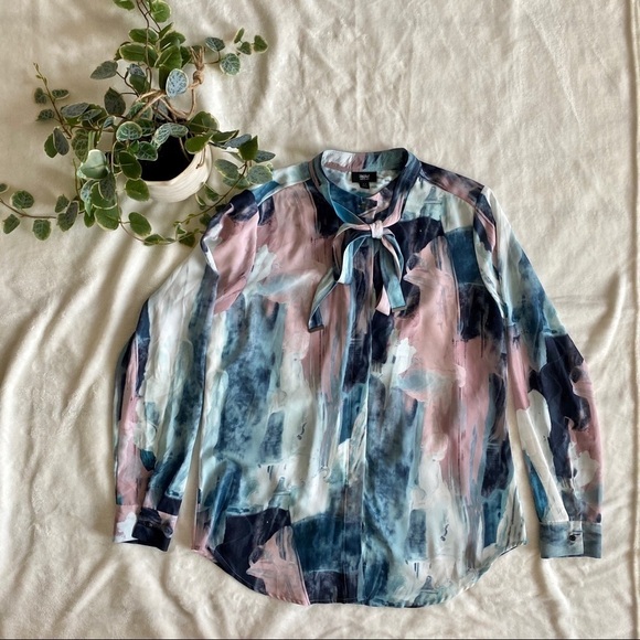 Mossimo Supply Co. Tops - Mossimo water color blouse